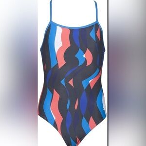 NWT Arena WAVY WATER YOUTH LIGHT DROP BACK - MAXLIFE - Red - Size 22 (Youth 6-7)